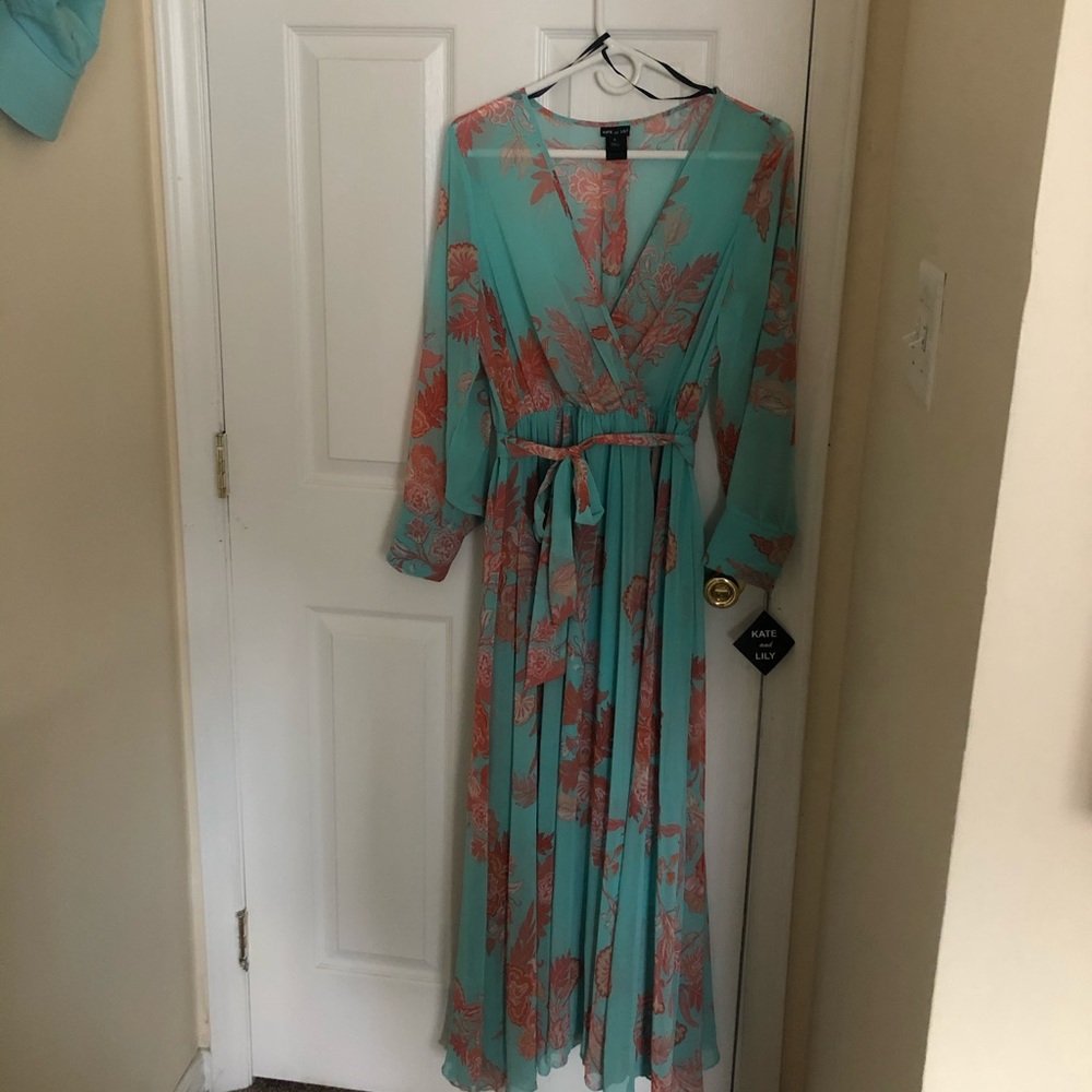 NWT Kate & Lily maxi dress!